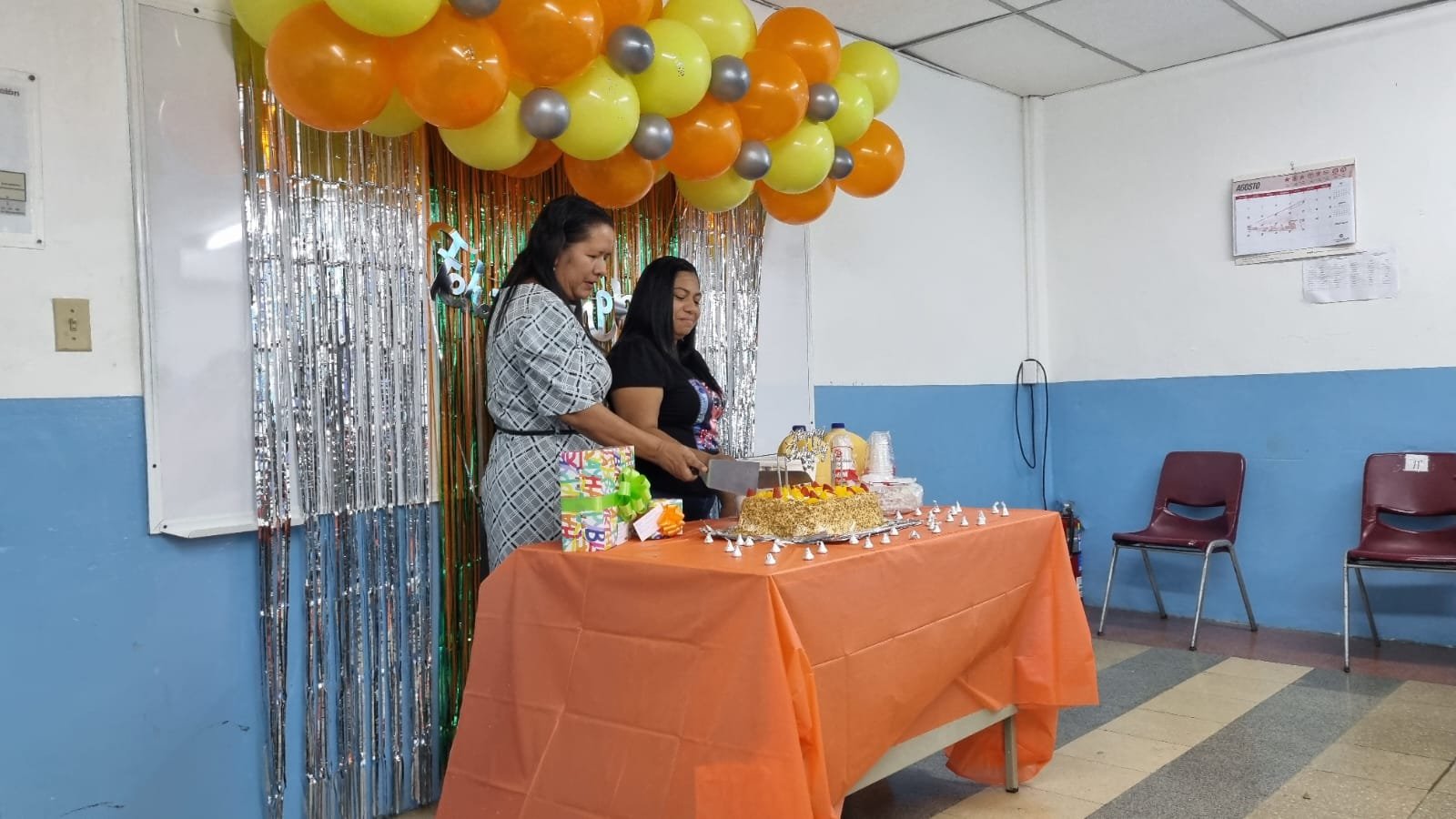 Cumpleaños de Nancy Guardia y de Miriam Caballero